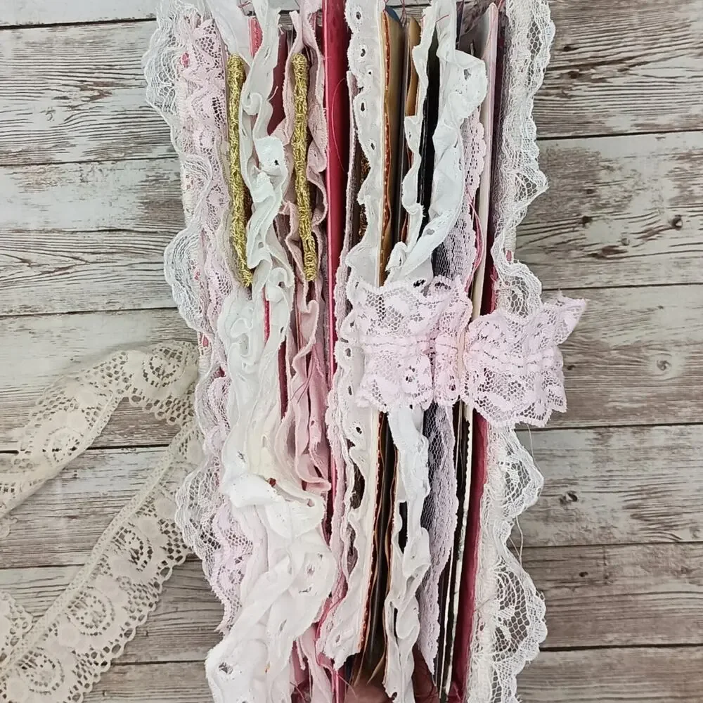 Pink Embellished Junk Journal: Flowers, Birds and Butterflies (Benevolent)